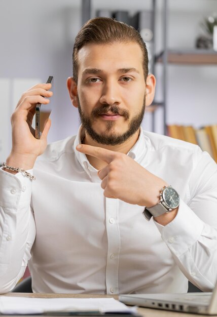 صورة الدكتور حسن سيدهم